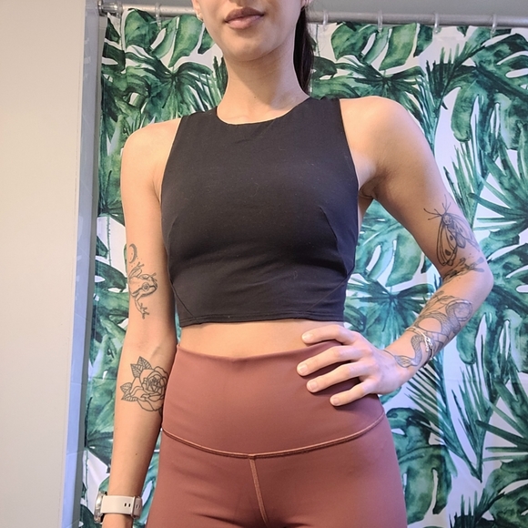 Lululemon Forward Fold Bra Black size 4 - Picture 2 of 5